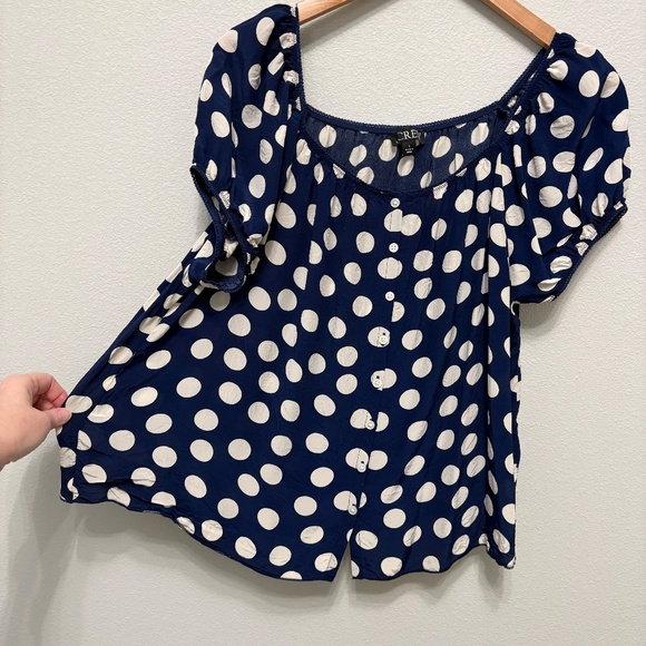 J. Crew Cap-Sleeve Top in Dot Crepe De Chine - Blue & White, L - Picture 6 of 8